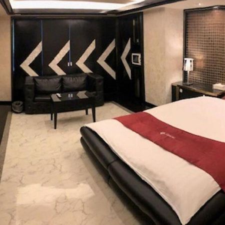 Prime Hotel Fulula プライムホテル フルーラ (Adults Only) Ósaka Exteriér fotografie